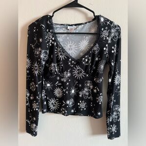 Rue21 Black and White Starry Long Sleeve Top